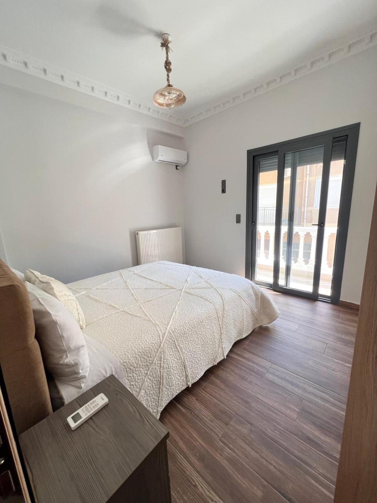 Kontis' Deluxe Furnished Apartment Lutráki Kültér fotó