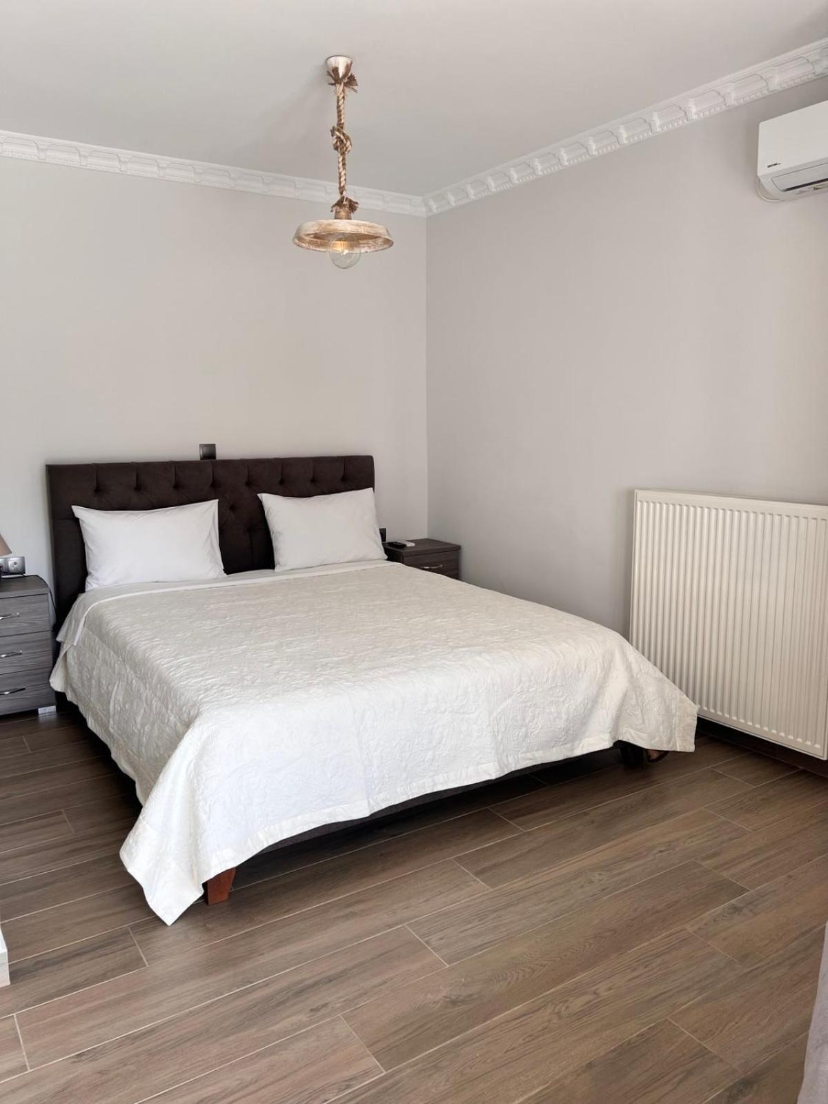 Kontis' Deluxe Furnished Apartment Lutráki Kültér fotó