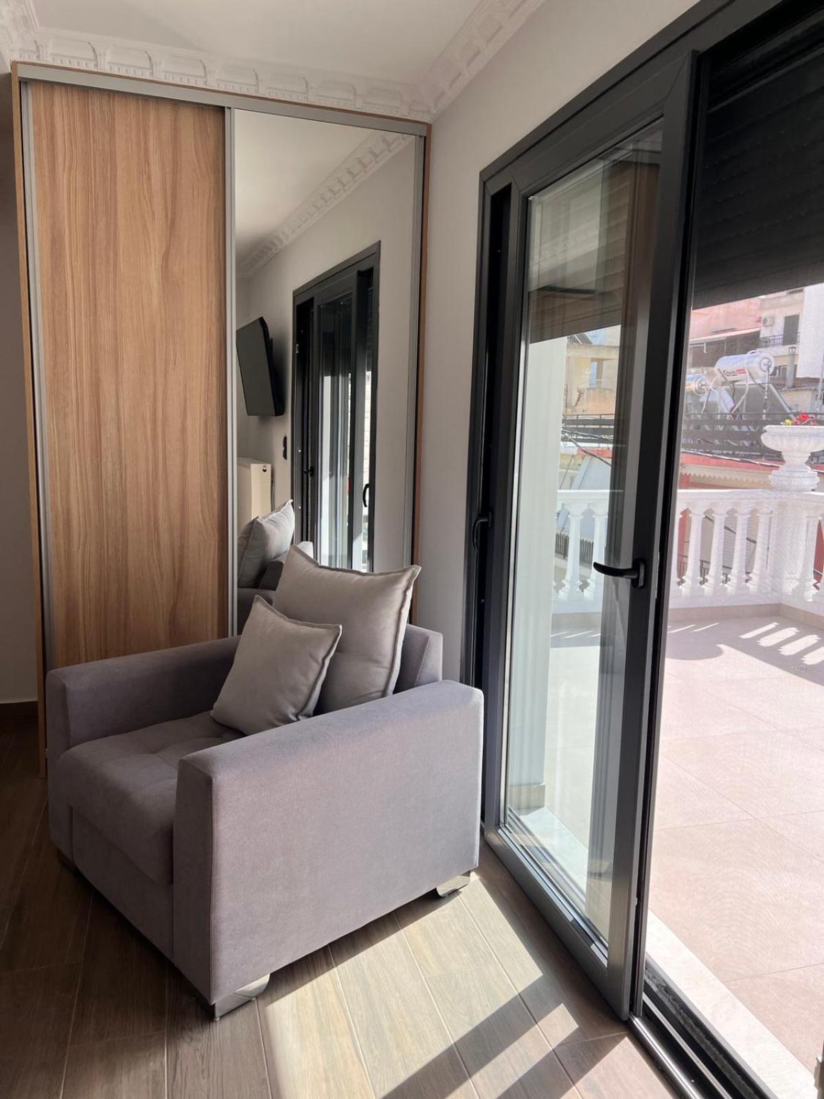 Kontis' Deluxe Furnished Apartment Lutráki Kültér fotó