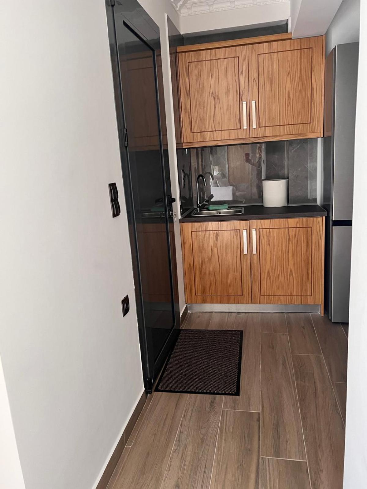 Kontis' Deluxe Furnished Apartment Lutráki Kültér fotó