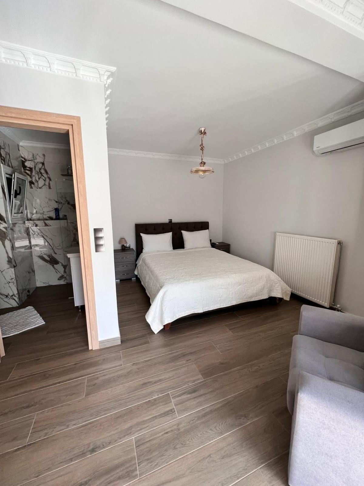 Kontis' Deluxe Furnished Apartment Lutráki Kültér fotó